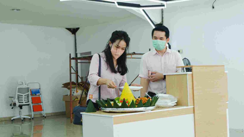 otopia bekasi