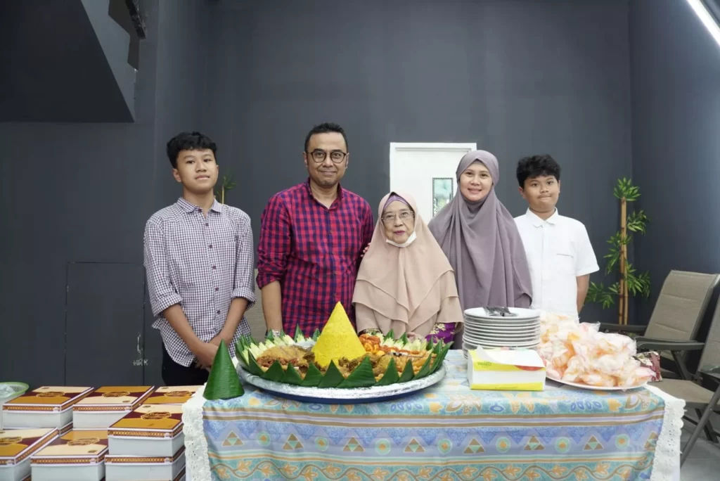 otopia grand wisata