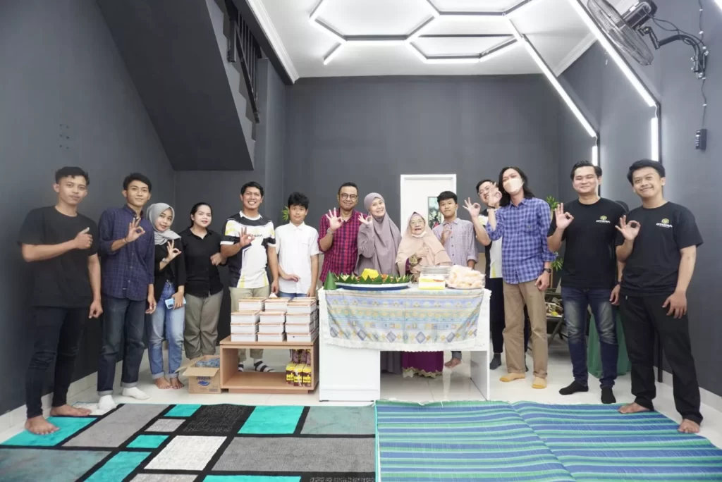 otopia grand wisata