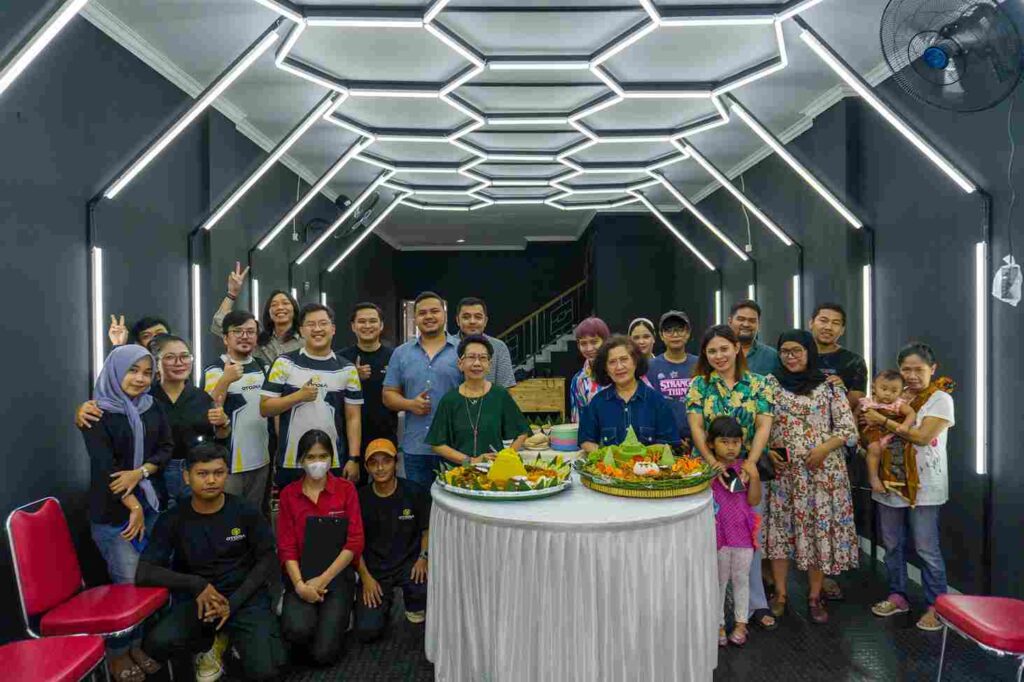 otopia karawaci